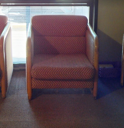 [#B12-9] Red lounge chair