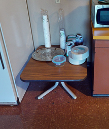 [#C11-17] Square end table