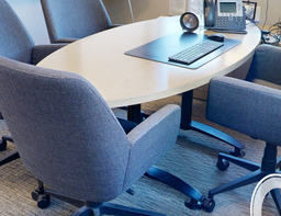 [#C5-14] Small conference table