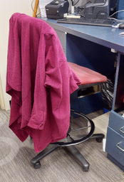 [#B13-5] Red adjustable task chair