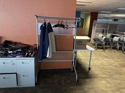 [#I5-18] Rolling Coathanger