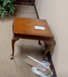 [#C11-20] End table