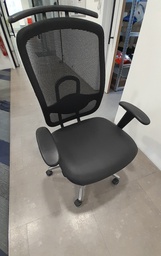 [#B5-17] Black fabric mesh back swivel chair