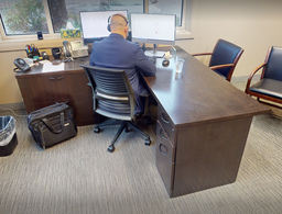 [#E6-3] L-shaped desk