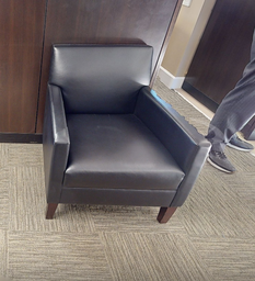 [#B12-5] Black lounge chair
