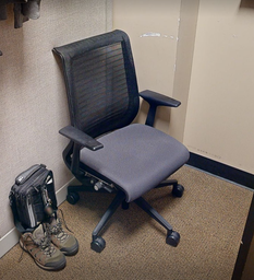 [#B13-5] Task chair with arms