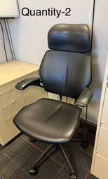 [#B13-11] Black task chair with Head rest