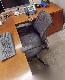 [#B13-10] Task Chair