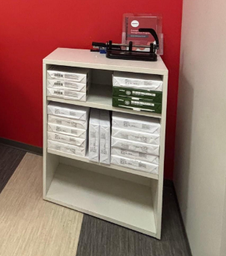 [#D2] Bookcase 3 shelf