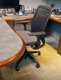 [#B13-3] Task chair, with arms