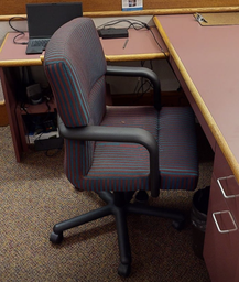 [#B13-3] Striped task chair w/arms
