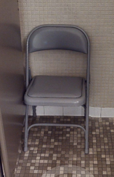 [#B4-9] Folding chair