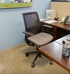 [#B13-3] Task chair, with arms