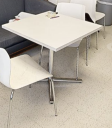 [#C2-18] Square break table