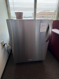 [#G9-18] 34'' x 24'' x 25 Mini Fridge