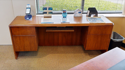 [#E4-5] Desk