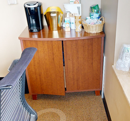 [#D20-1] 2-Door coffee cabinet