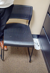 [#B4-8] Cafe chair
