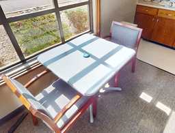 [#C4-11] Square Table