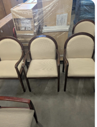 [#B9] Rouded Guest Chair