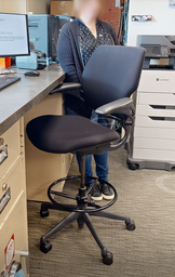 [#B13-3] Teller task chair w/arms
