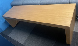 [#B2-pic_002] Large wooden bench