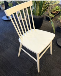 [#B4-pic_023] White wooden chair