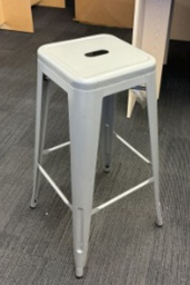 [#B1-pic_026] Light grey metal bar hieght stool