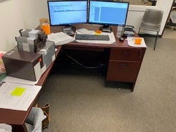 [#E6-11] L-shaped desk