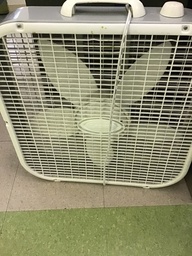 [#H7-85] Box fan (24”L x 24”W x 6”D)