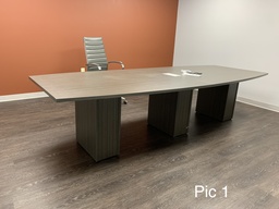 [#C6-1] Conference table