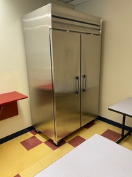 [#G10-39] Large Cafeteria Fridge