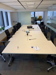 [#00-5] Confrence Desks