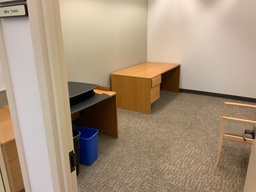 [#E3-GP35 Pic # (154)] Desk - 36x66 Single Pedestal Desk w/ Box File Pedestal Left, 8 -Way Radius Edge Detail - Oak