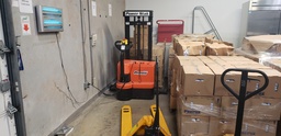[#00-63] Pallet Jacks