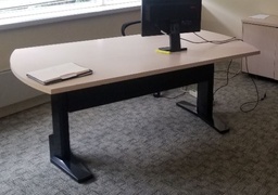 [#C6-31] Small Conference Table