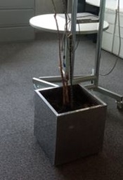 [#J5-25] Metal pot, square, silver | Maceta de metal, cuadrada, plateada