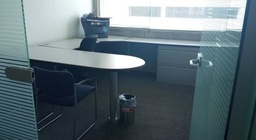 [#E8-111] Desk, U-shape, with filing cabinet | Escritorio, en forma de U, con archivador