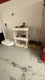 [#D27-253] Small White Shelving Unit