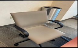 [#B5-66] CONFERENCE CHAIR - BEIGE W/ WHEELS