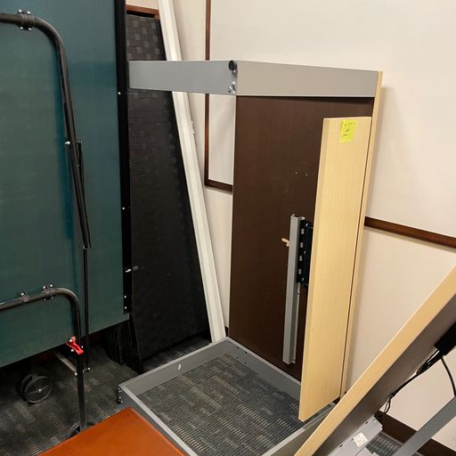 Desk with metal legs - maple