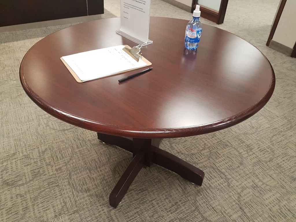 Round Table (wood)