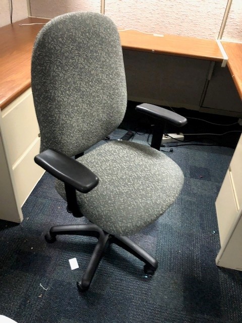 Task chair