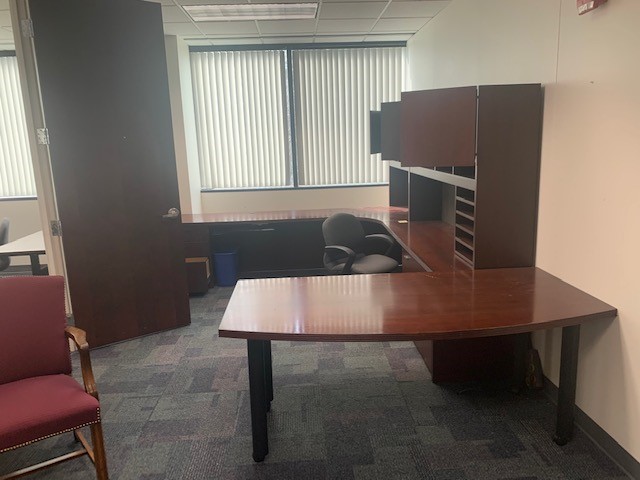 Desk set-up, left-handed