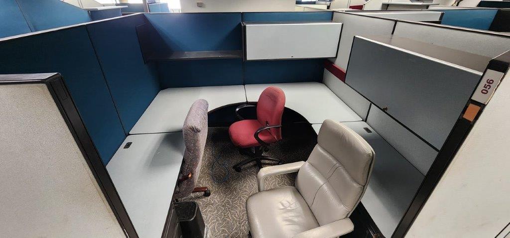 Workstation (Hayworth, 8x8x70" hi)