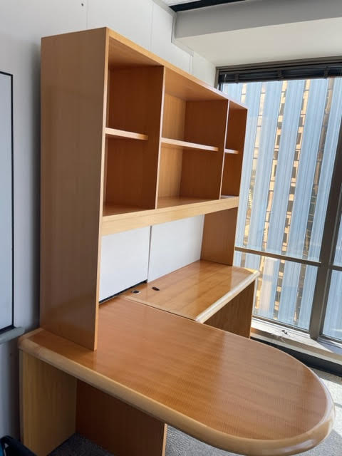 RIGHT HAND L DESK 