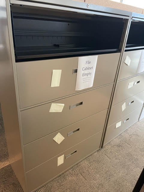  5 DRAWER FILE CABINET - BEIGE