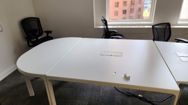 Trapoizd table with power