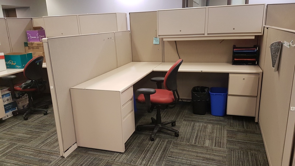 Workstation (1 BBF ped, 1 FF ped, 1 overhead, metal)