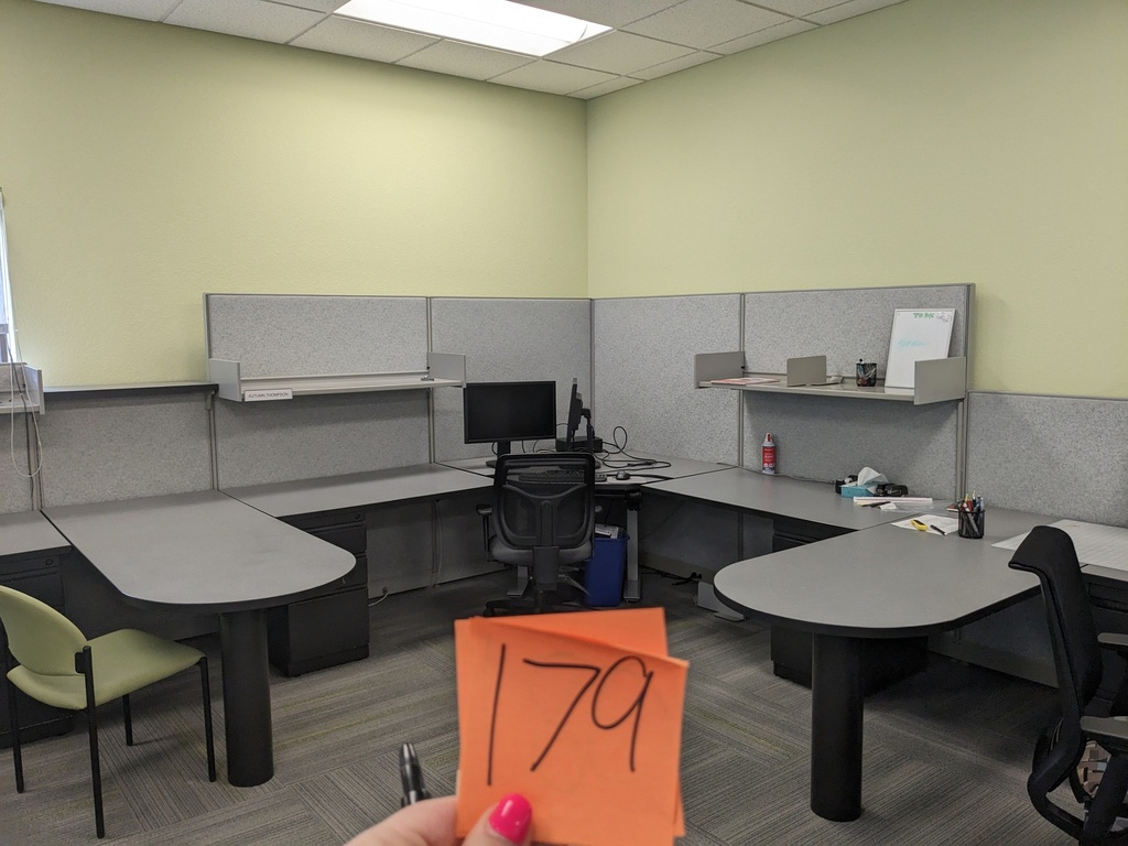 u-shape workstations, fabric panels 66"H, shared P-top between user, B/B/F, F/F, shelf